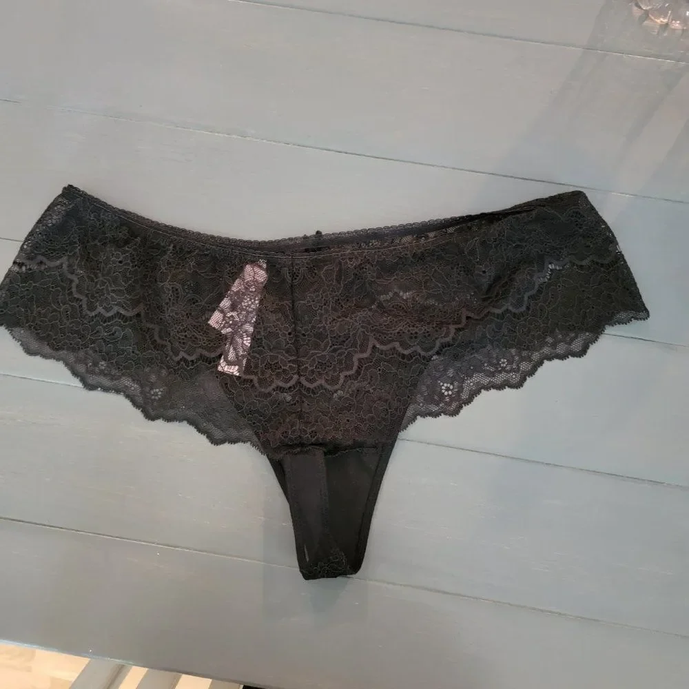 Dream Angel's Victoria's Secret Women Black Lace Hipster Thong Panty Size M